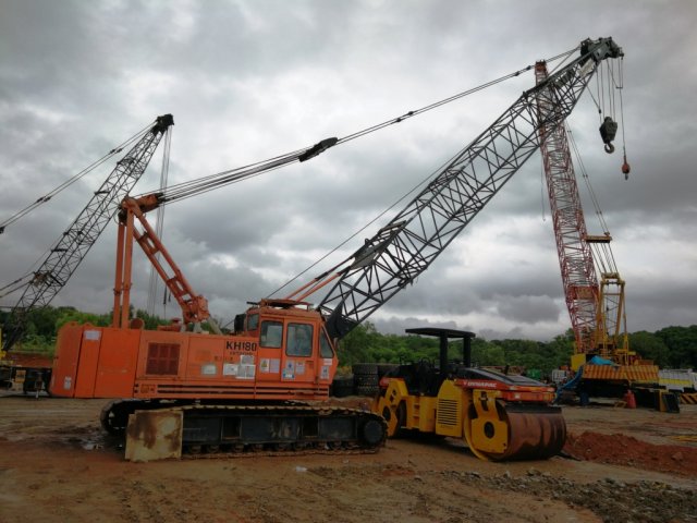 60 T Hitachi Crawler Crane